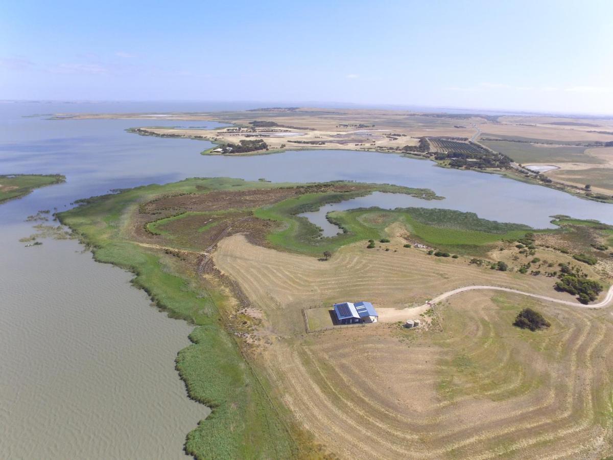 Coorong Island Retreat - Farm Stay At Pet Friendly Property Meningie Eksteriør billede